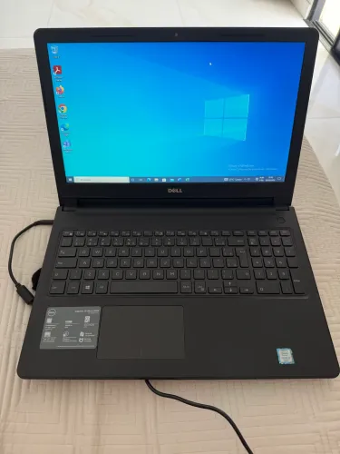 Notebook Dell Inspiron 15 Série 3000 - Intel Core i3 | 4GB RAM | HD 1TB | Excelente Estado