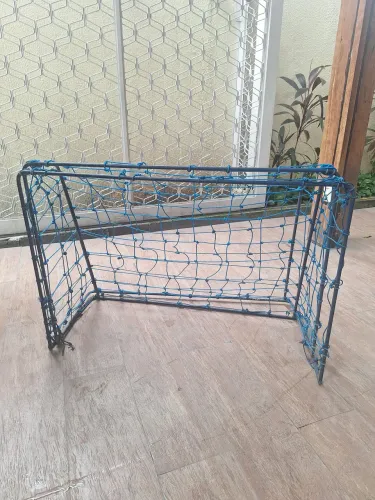 Par de barrinhas de futebol tamanho grande. De ferro