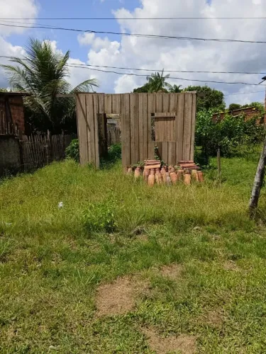 Terreno com uma casa