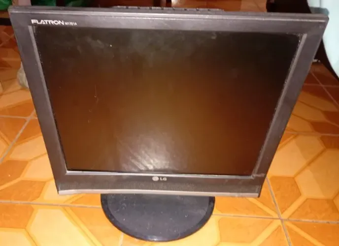 Monitor TV Samsung M1721A-BM (Leia o anúncio)