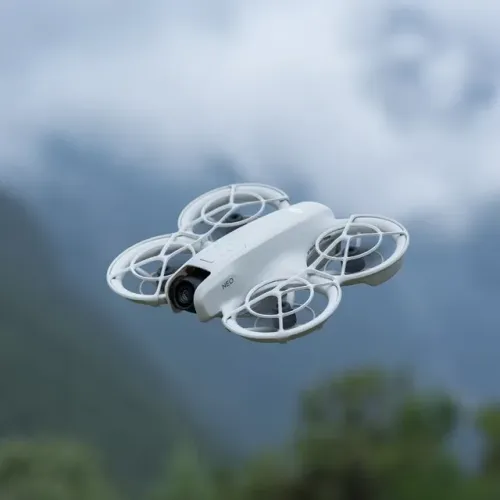 ? DJI Neo Fly More Combo - Novo Lacrado