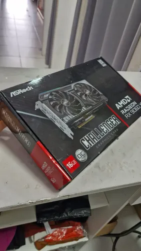 Placa de Video RX 9060 XT de 16GB Nova lacrada