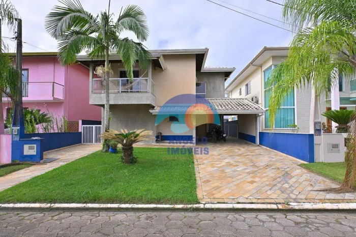 Sobrado com 3 dormitórios para alugar, 199 m² por R$ 6.000,00/mês - Bougainvillee IV - Per