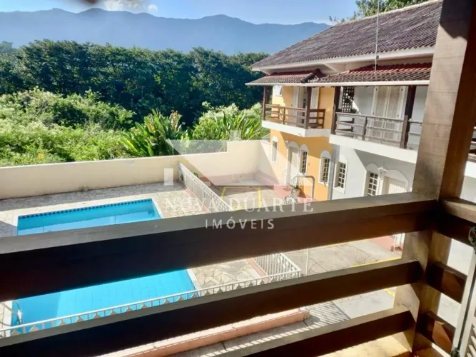 Sobrado à 350 metros da Praia Capricórnio, Caraguatatuba - Locação Definitiva