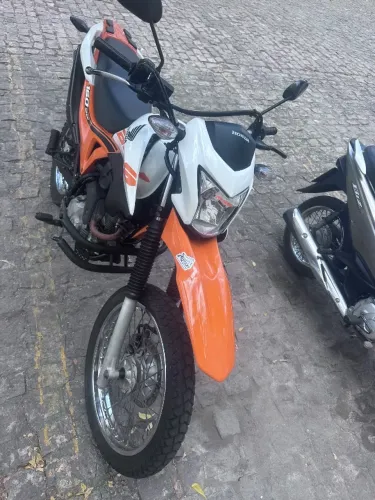 BROS 160 original revisada 14.500 reais