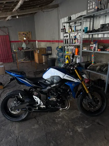 GSR750za