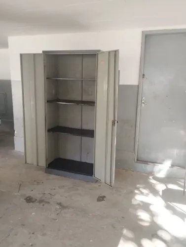 Armário de aço arquivo pra vim buscar aqui em porta larga