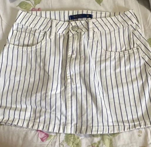 Saia jeans branca listrada