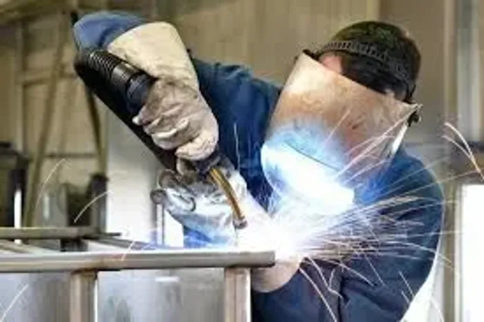 Soldador - Serralheiro 