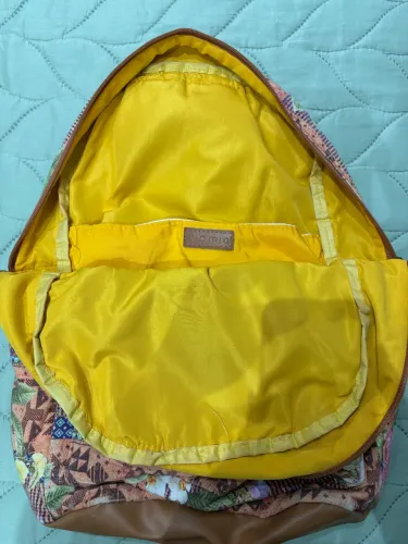 Mochila feminina via Mia