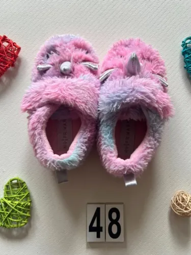 PANTUFA PRIMARK NEMRO 25 , 17 , CM DE SOLA