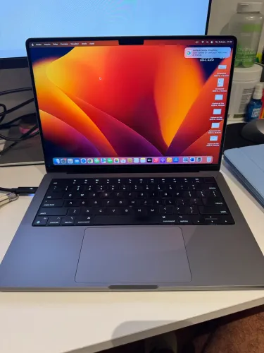 MacBook Pro 14 inch 2023