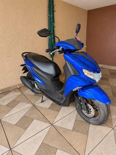 Moto Fluo 2025