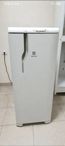 Geladeira Electrolux semi nova!