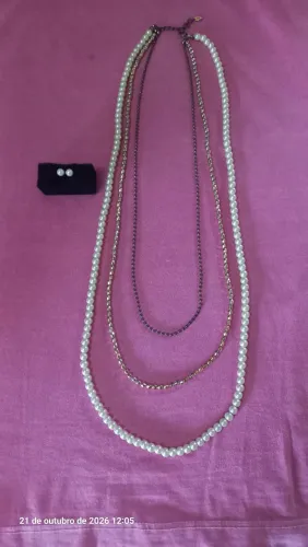 VENDO CONJUNTO DE BIJUTERIAS USADAS
