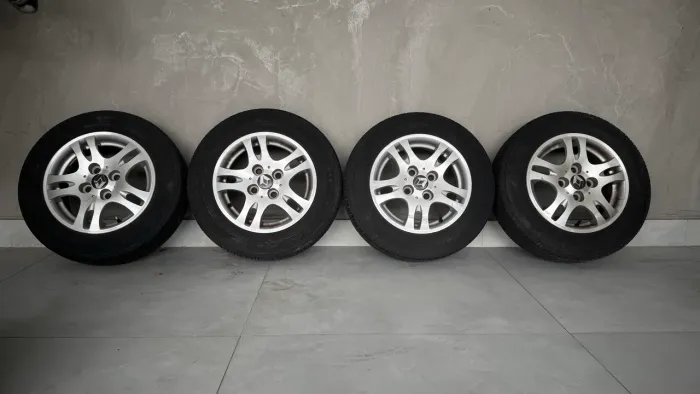 Rodas Aro 13 4x100 (logo renault)