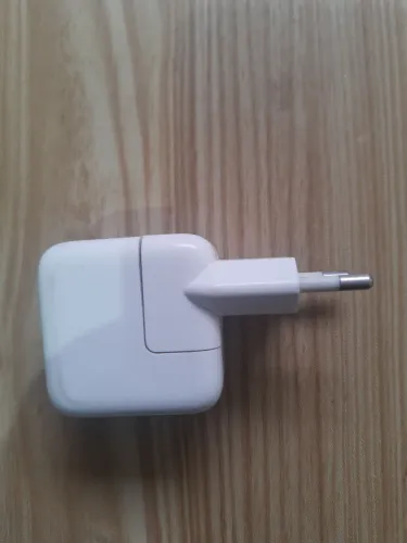 Carregador de iPhone ( antigo )