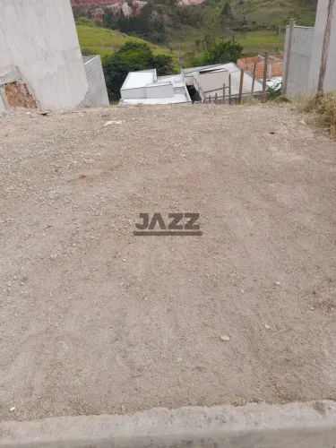 Terreno à Venda no Portal dos Pássaros