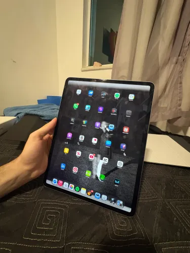 iPad Air M3 13pol. + cases