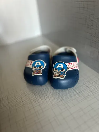 Crocs Marvel
