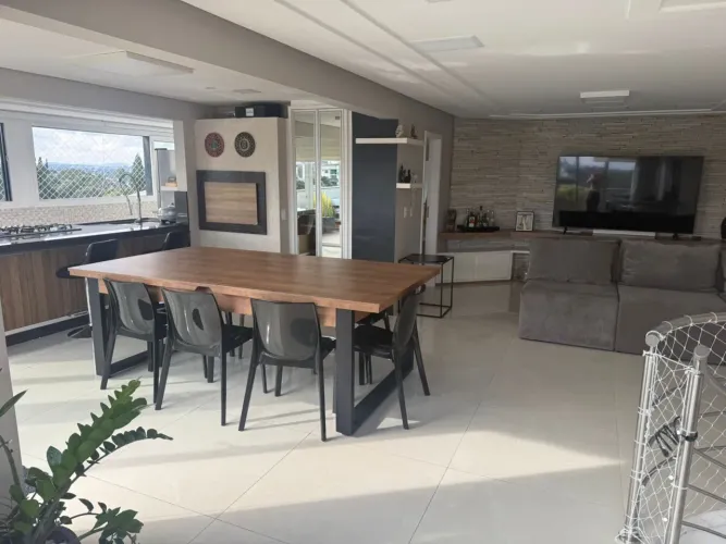Mesa de sinuca com tampao