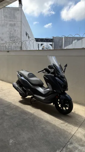 Dafra Cruisyn 300 2025 com apenas 5.030km impecável
