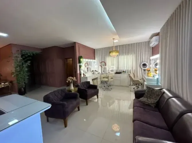 Casa residencial com 5 quartos à venda no Bairro Novo Mundo, em Uberlândia