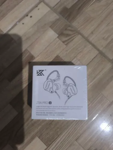 Fone de ouvido KZ ZSN Pro X novo