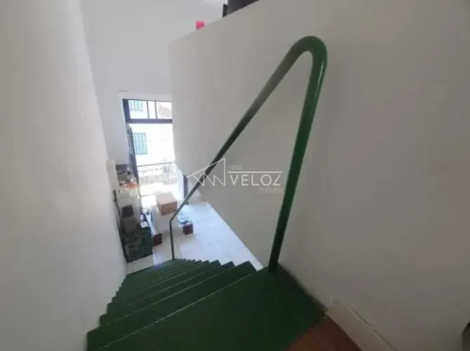 Kitnet/Conjugado - / Residencial / Centro