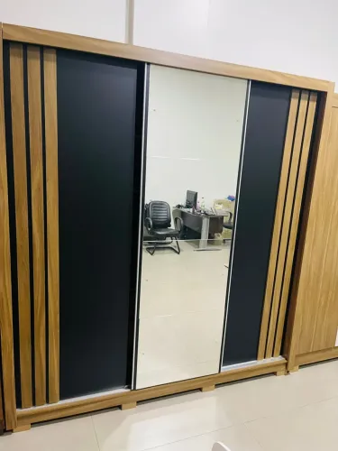 OFERTA## ROUPEIRO 2.10 MT 3 PORTAS DE CORRER PEÇA UNICA DE MOSTRUARIO ABAIXO DO CUSTO