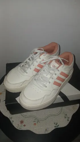 Tênis Adidas Original n° 35 (forma grande) 
