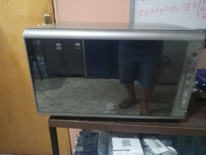 Microondas Eletrolux Espelhado 31 litros 127v