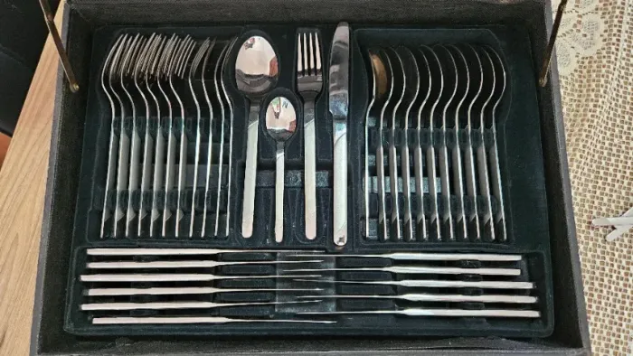 FAQUEIRO INOX CS Besteck Solingen (ALEMÃO) COM 80 PEÇAS