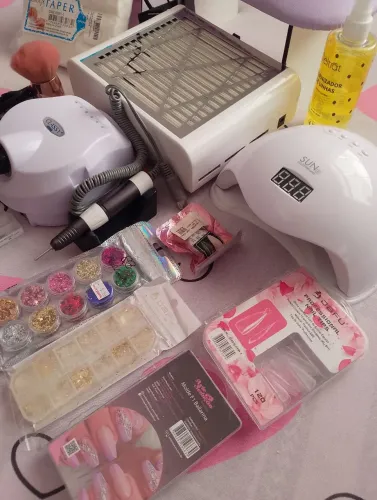 Kit para esmaltação em gel e alongamento
