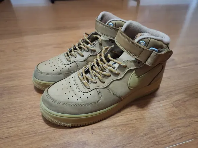 Tênis Nike Air Force One Mid