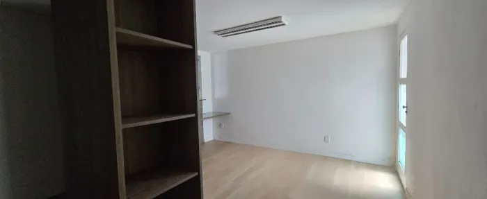 casa comercial por tras da av epitacio pessoa, lote 18,60 x 50,10, varios comodos