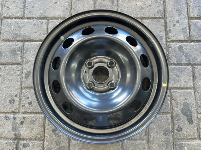 Roda de Ferro 15 Toyota 4x100 R$399,00 UN / Roda de Ferro Aro 15 Toyota Original