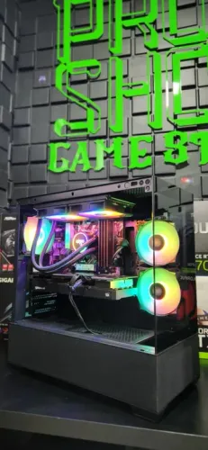 PC Gamer Ryzen 7 5700x + RX 6700XT
