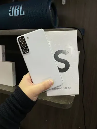 SAMSUNG S21 FÉ 6/128 GB