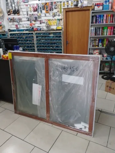 Janela alumínio 1.20Ax1.50C 2 folhas na cor branca