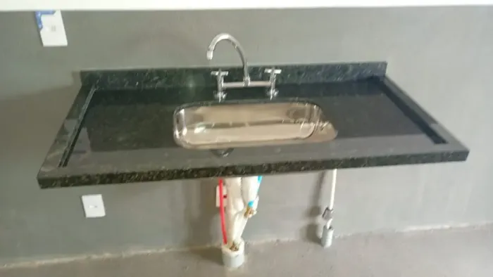 Pia De Cozinha Granito Verde Ubatuba 1,20x0,60m C/ Cuba Inox