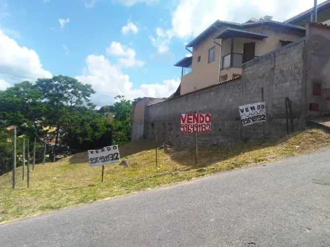 Lote grande no centro de Caeté ou estudo trocar