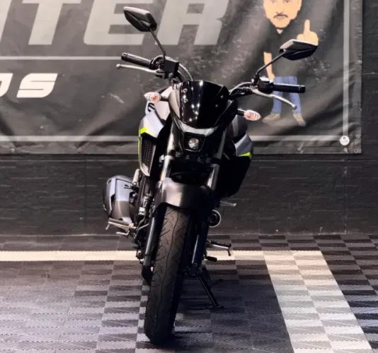 FAZER FZ250 2024 MUITO NOVA