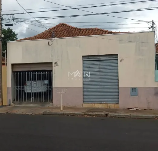 Venda de Casas / Padrão na cidade de Araraquara