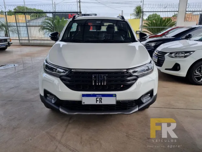 Fiat Strada Volcano 1.3 Flex 8V CD 2026