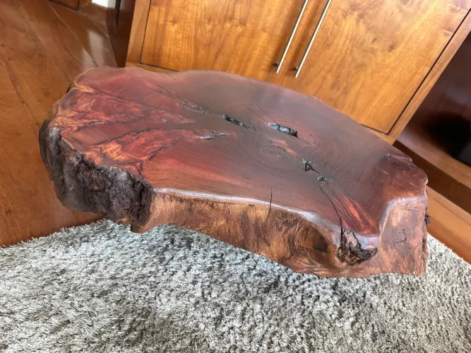 Mesa de Centro Rústica de Madeira Maciça