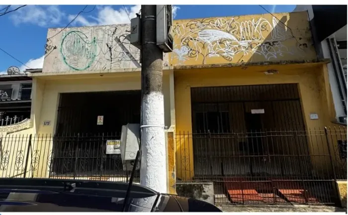Av. João Paulo II, Casas 2/4