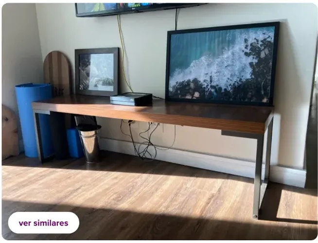 banco/ mesa de chao/ rack que serve de aparador