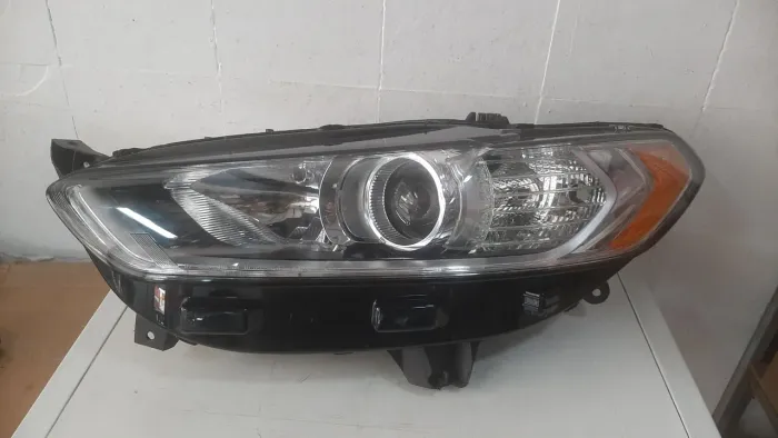 Farol Dianteiro Ford fusion esquerdo original usado