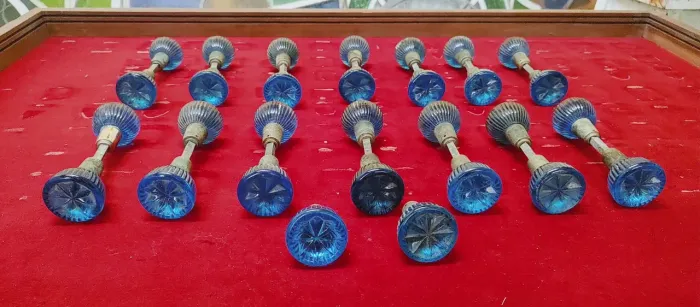 Lote de maçanetas de cristal azul tipo tulipa vintage